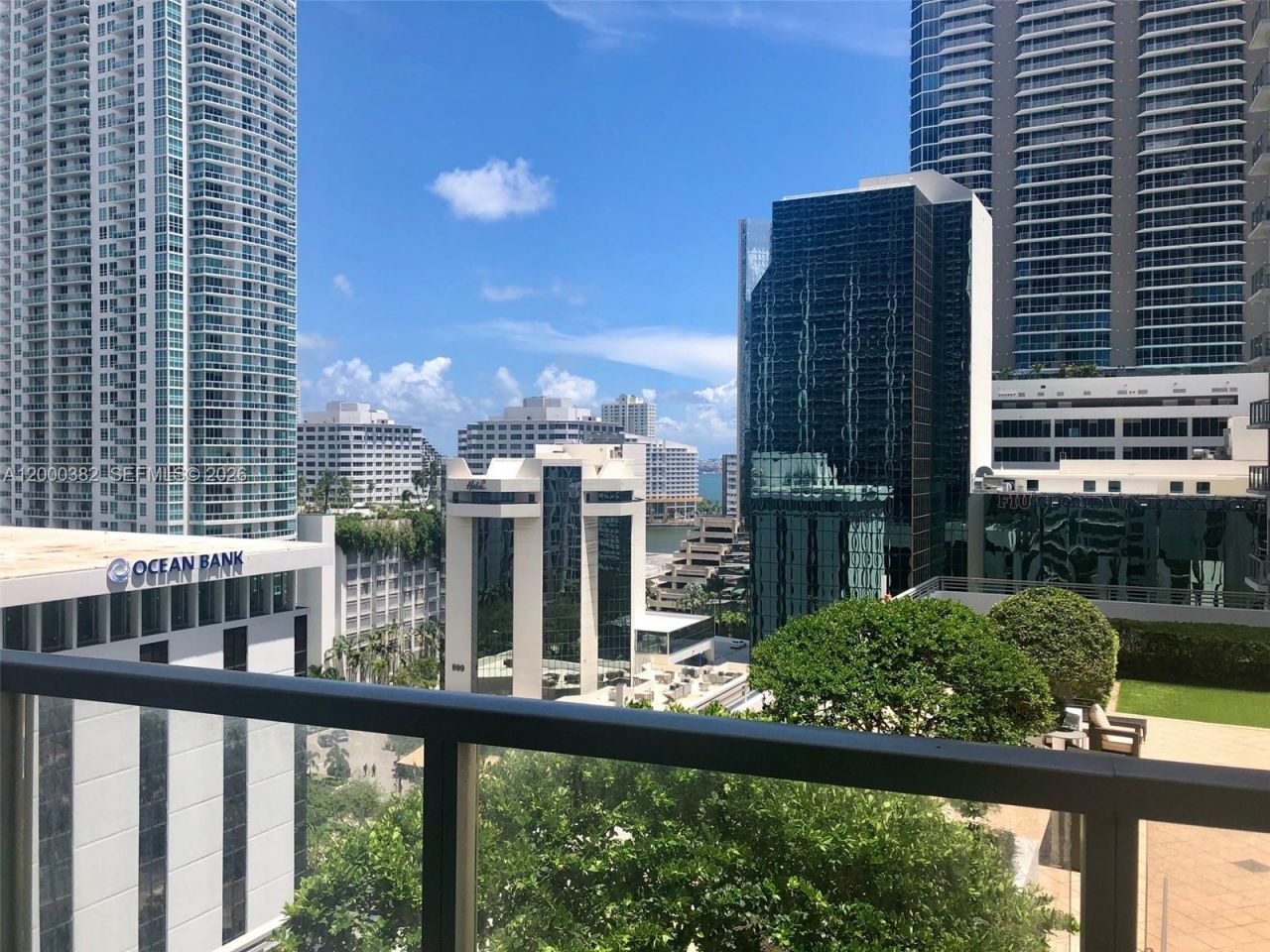 1050 Brickell Av, Unit 1408, Miami, FL 33131 Photo