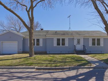 100 Hickory Street S, Lester Prairie, MN 55354