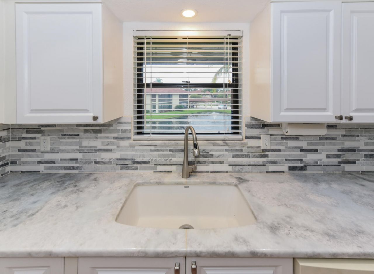 390 SW South River Drive, Unit 202, Stuart, FL 34997 Photo