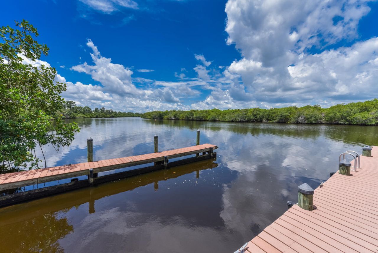 390 SW South River Drive, Unit 202, Stuart, FL 34997 Photo