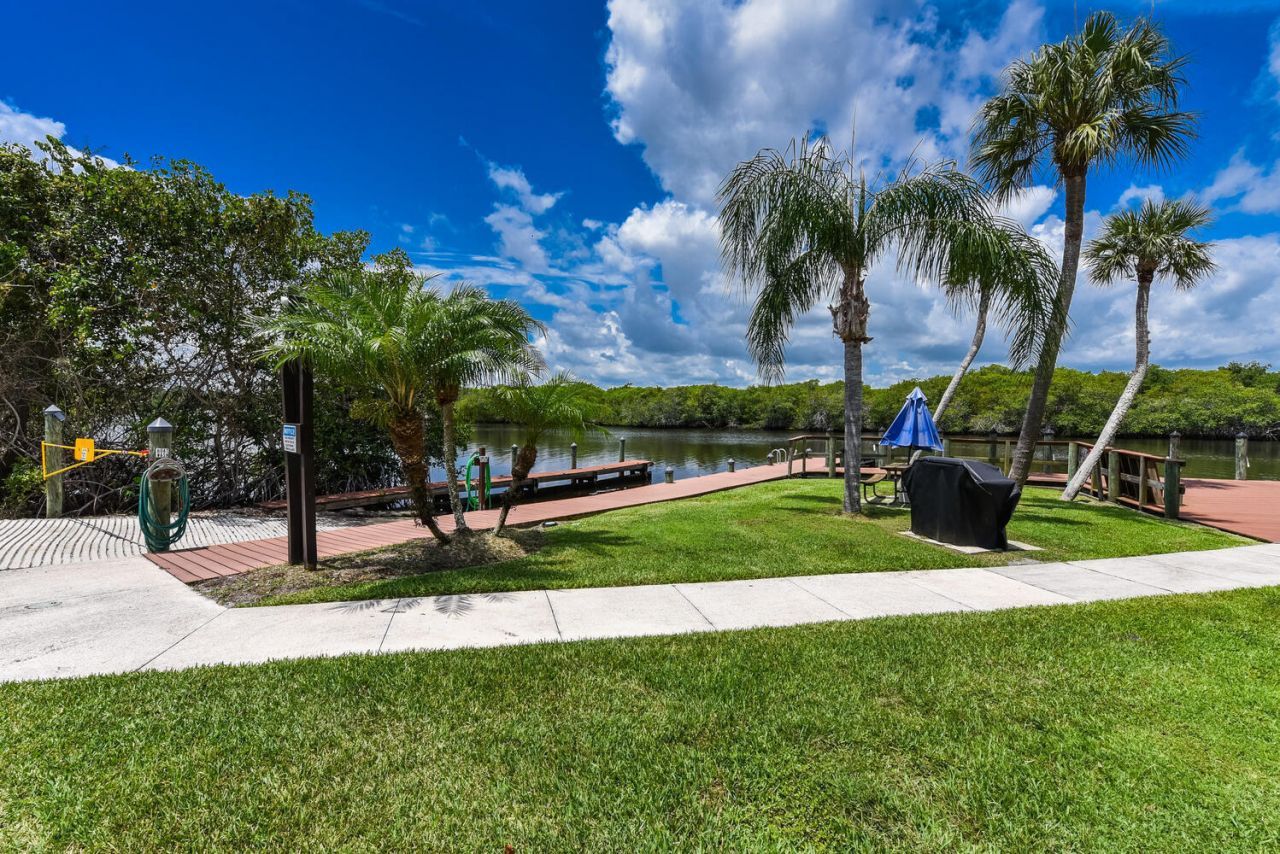 390 SW South River Drive, Unit 202, Stuart, FL 34997 Photo