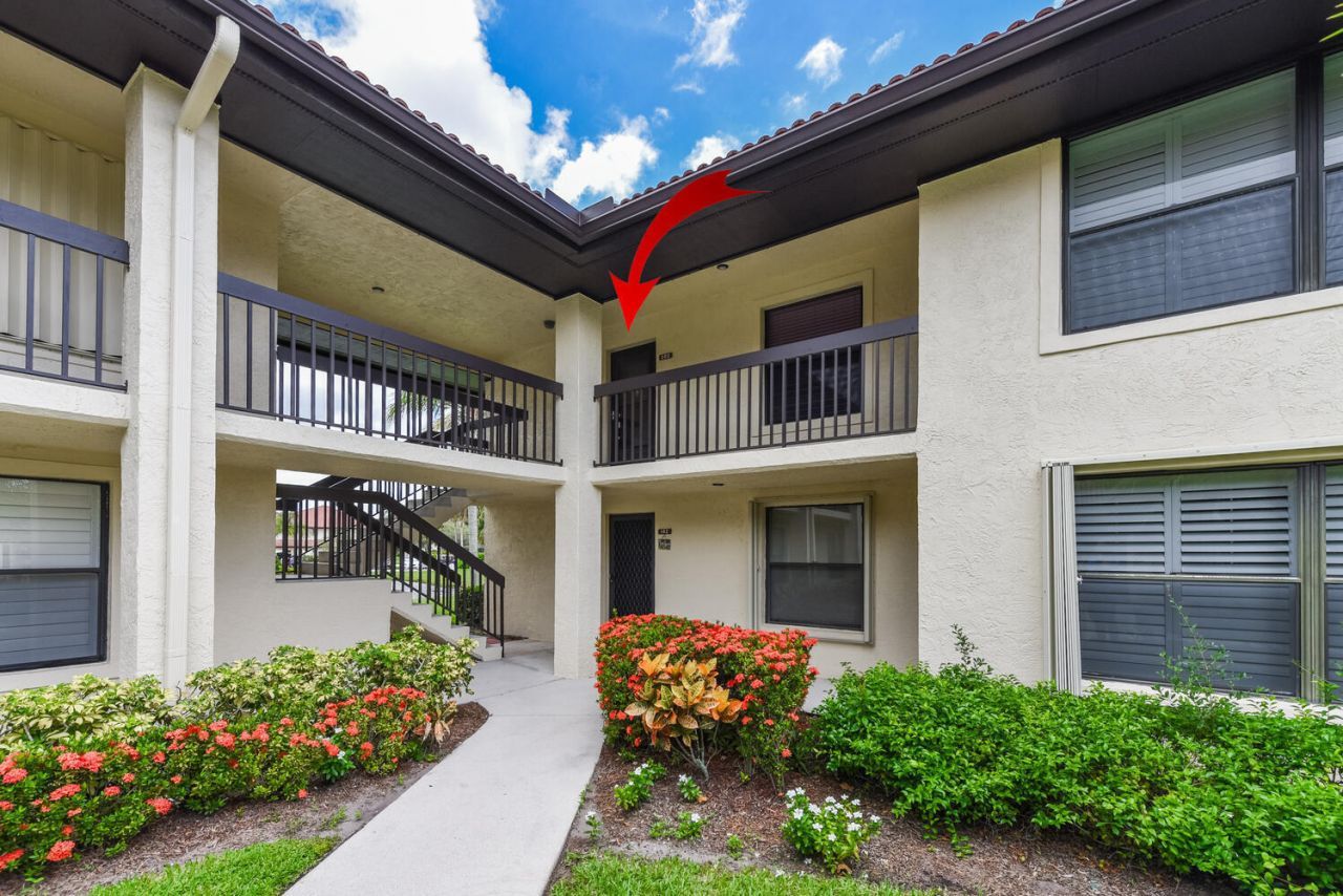 390 SW South River Drive, Unit 202, Stuart, FL 34997 Photo