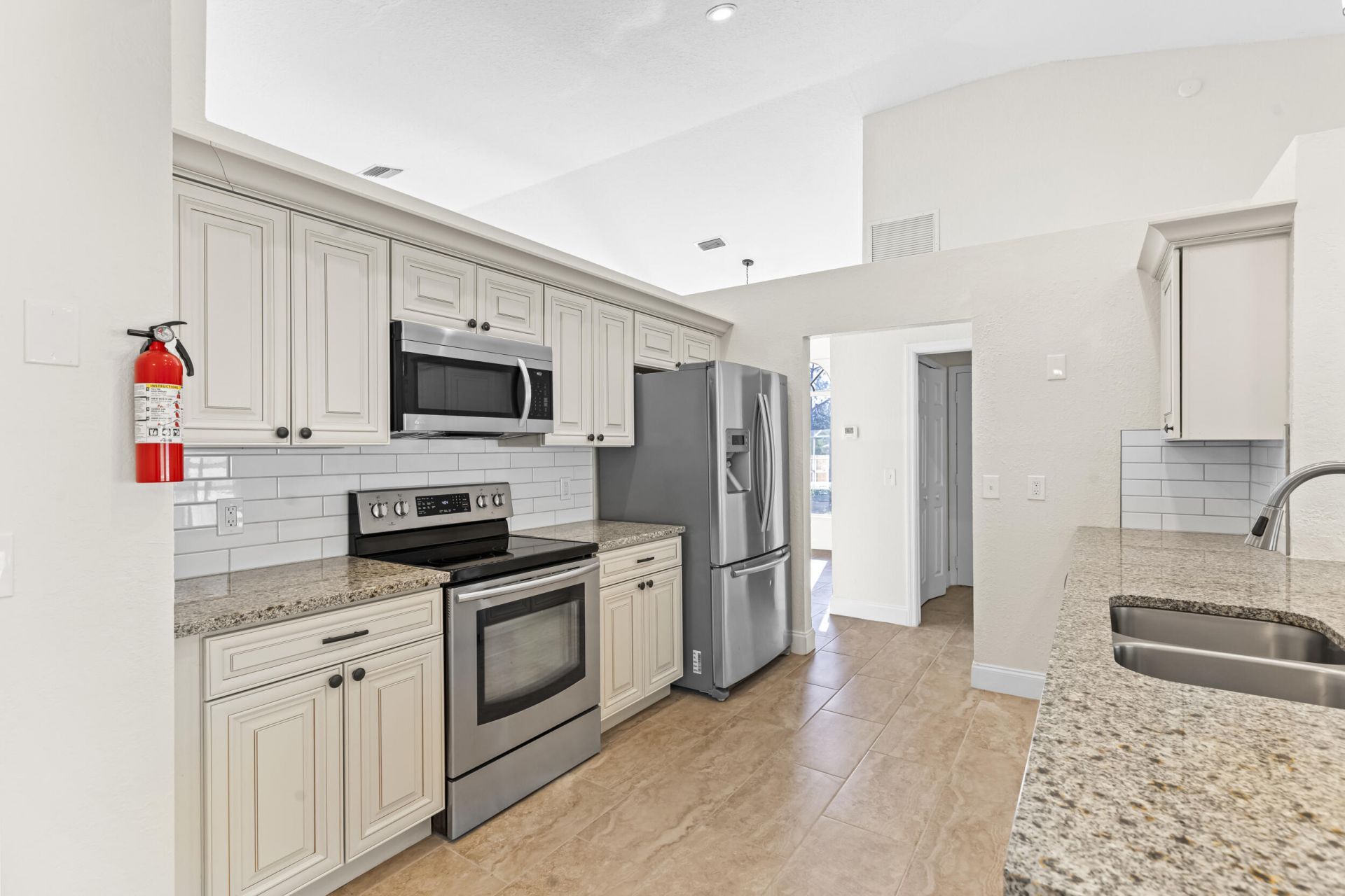 2141 SW Bayshore Boulevard, Port Saint Lucie, FL 34984 Photo