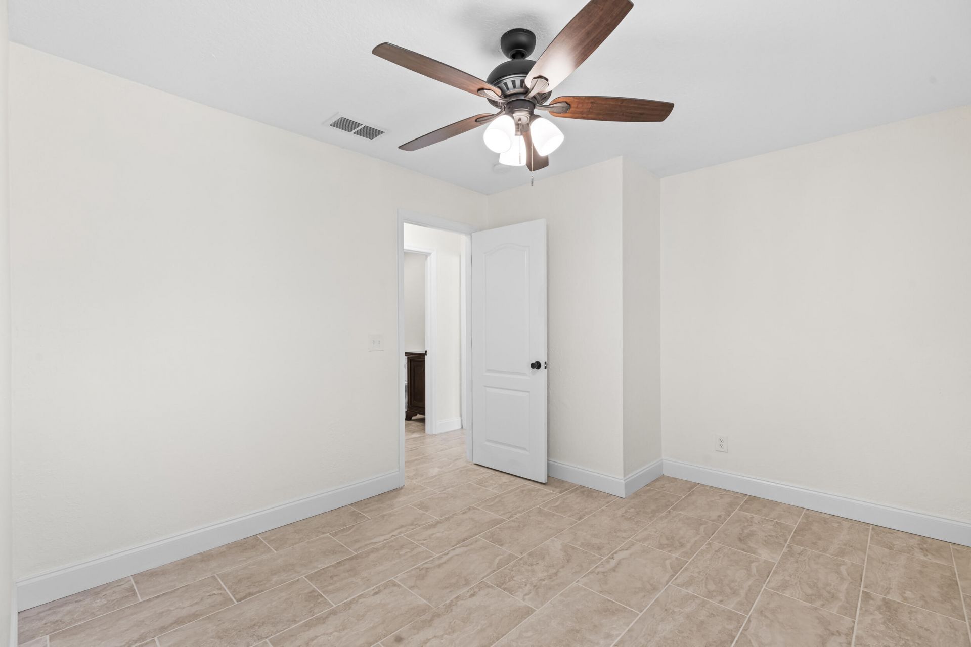 2141 SW Bayshore Boulevard, Port Saint Lucie, FL 34984 Photo