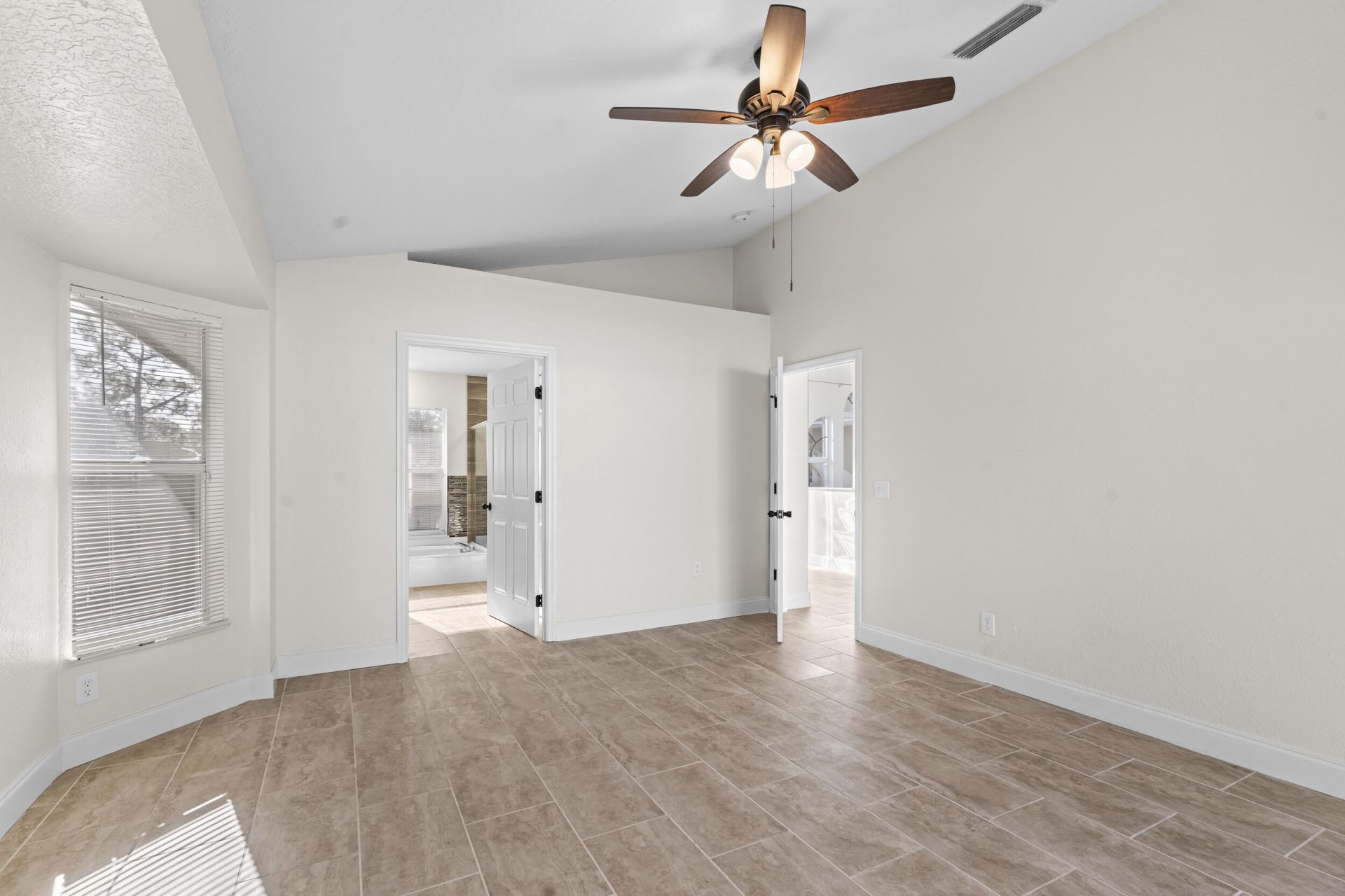 2141 SW Bayshore Boulevard, Port Saint Lucie, FL 34984 Photo
