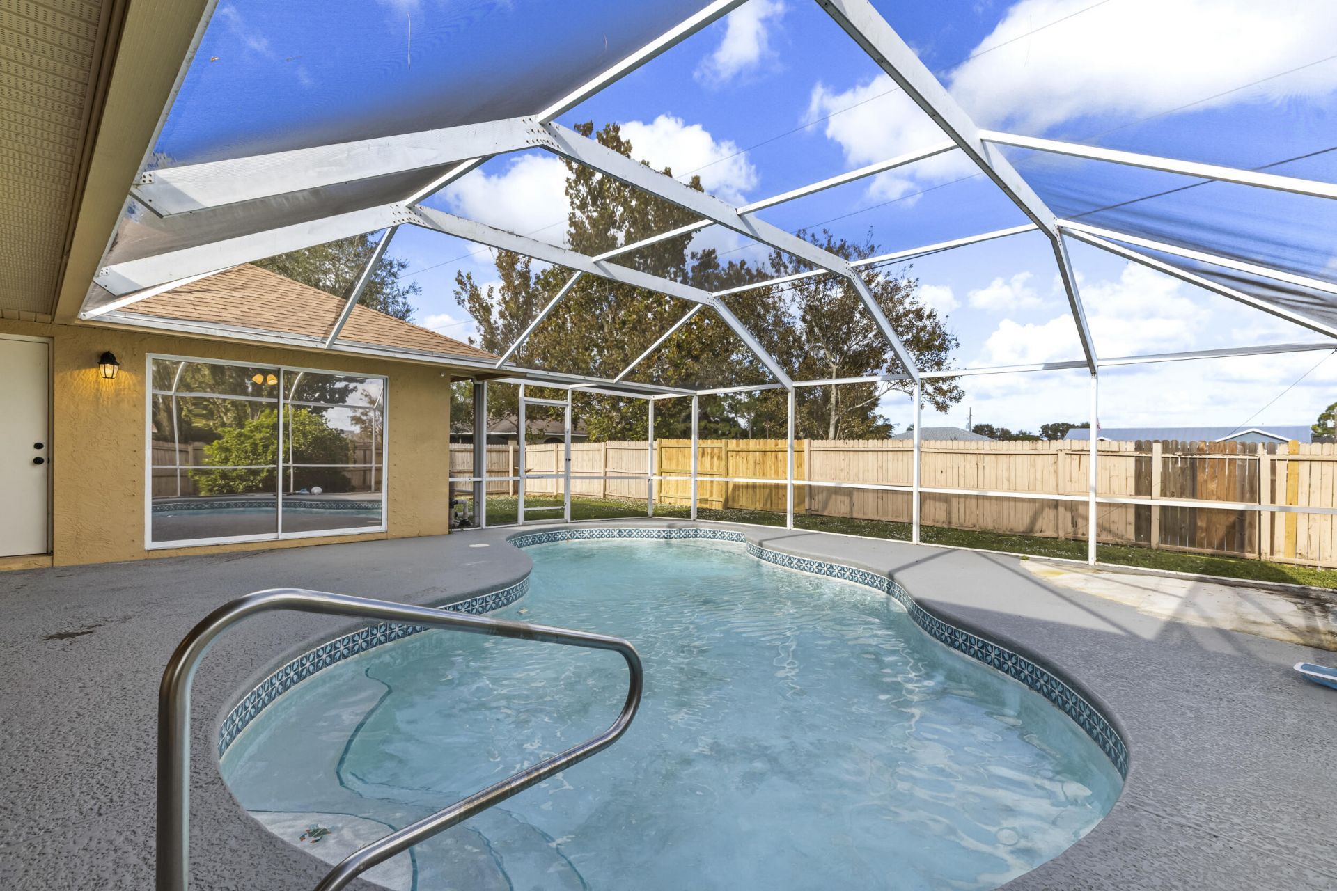 2141 SW Bayshore Boulevard, Port Saint Lucie, FL 34984 Photo