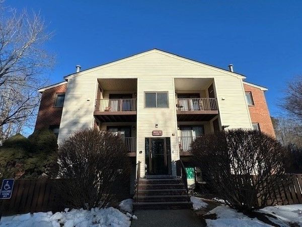 189 Littleton Road, Unit 15, Chelmsford, MA 01824