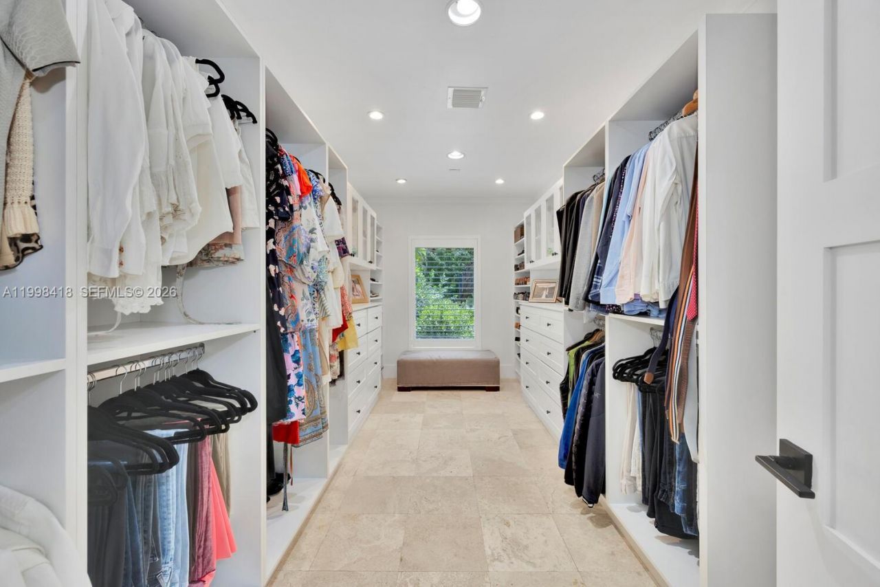 6140 SW 90th St, Pinecrest, FL 33156 Photo