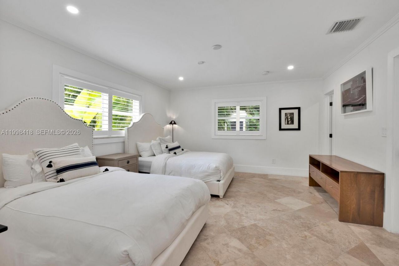 6140 SW 90th St, Pinecrest, FL 33156 Photo