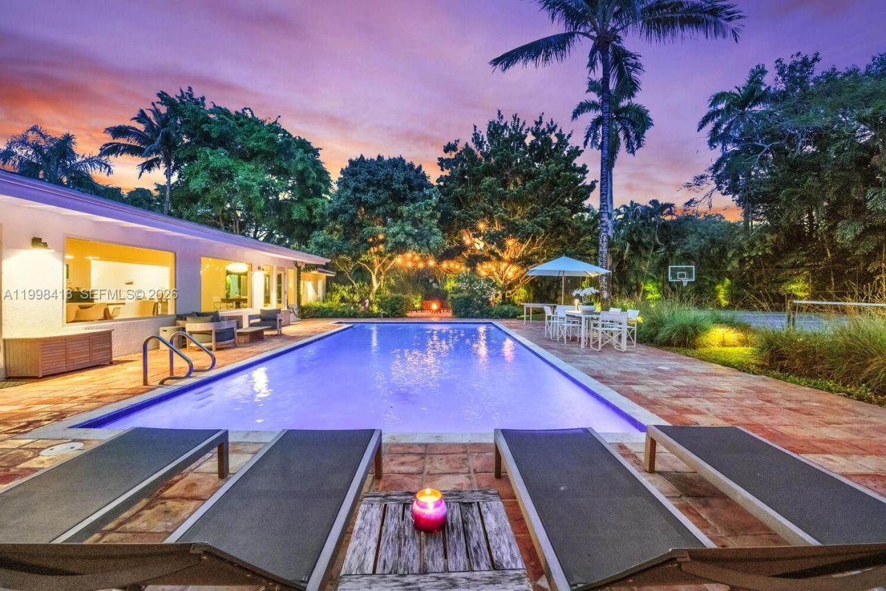 6140 SW 90th St, Pinecrest, FL 33156 Photo