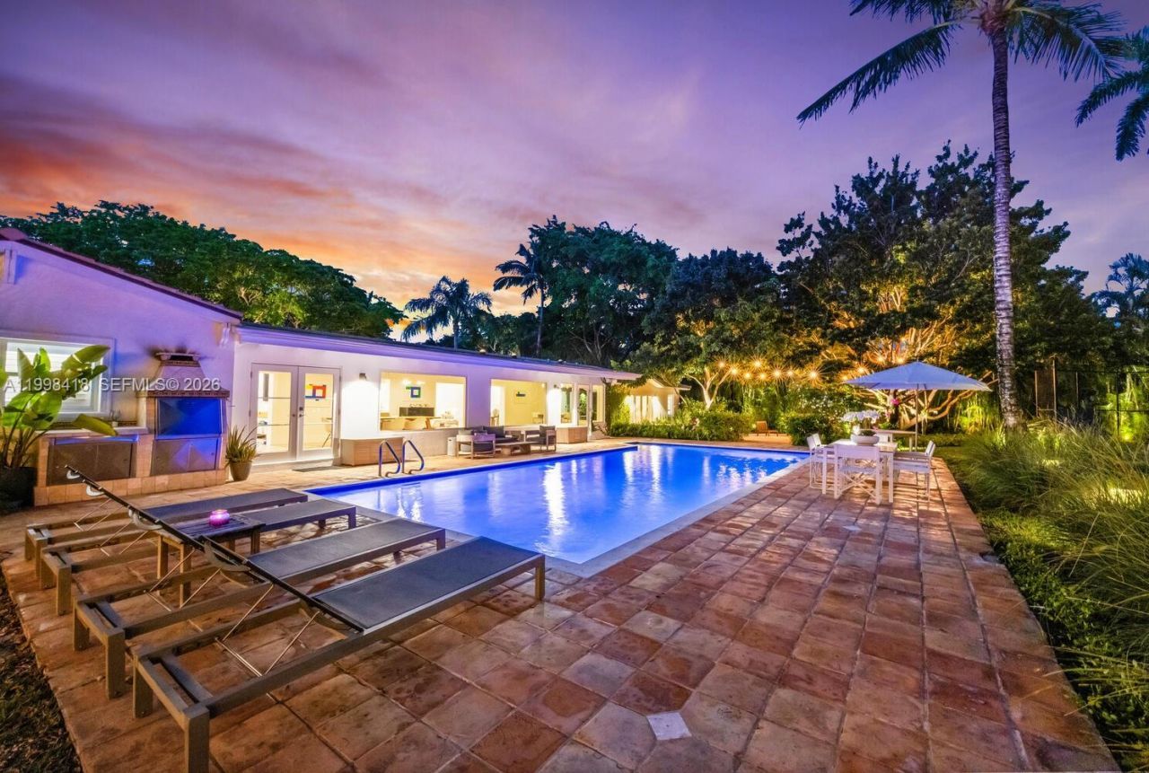 6140 SW 90th St, Pinecrest, FL 33156 Photo