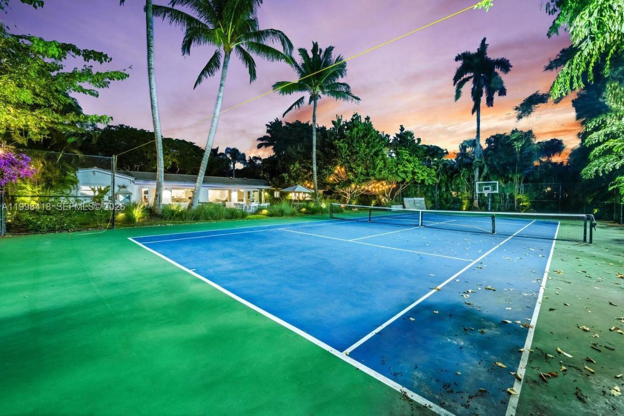 6140 SW 90th St, Pinecrest, FL 33156 Photo