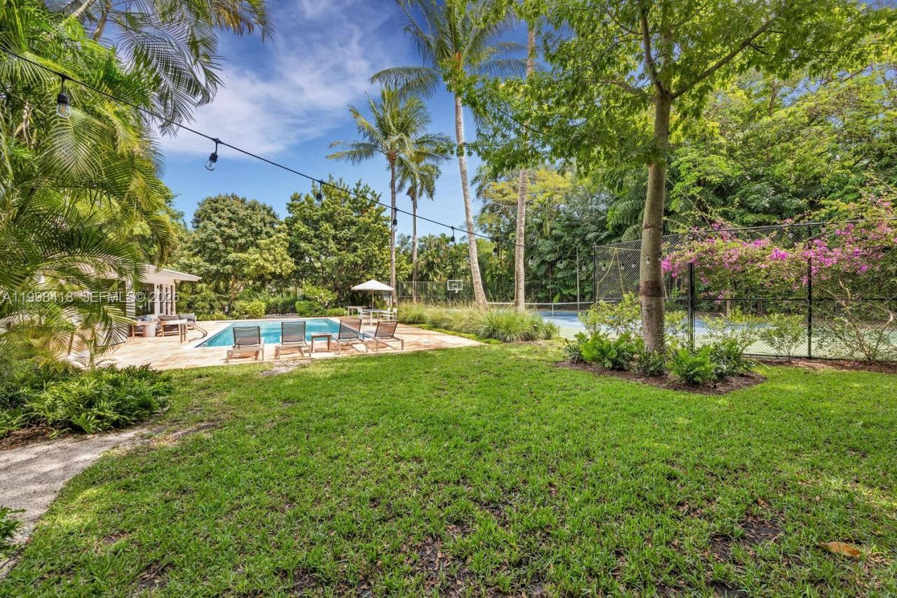 6140 SW 90th St, Pinecrest, FL 33156 Photo