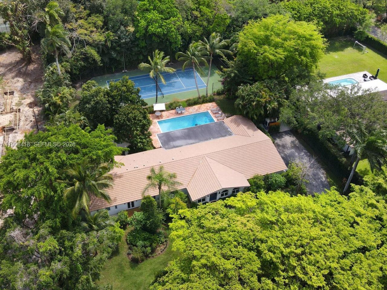 6140 SW 90th St, Pinecrest, FL 33156 Photo