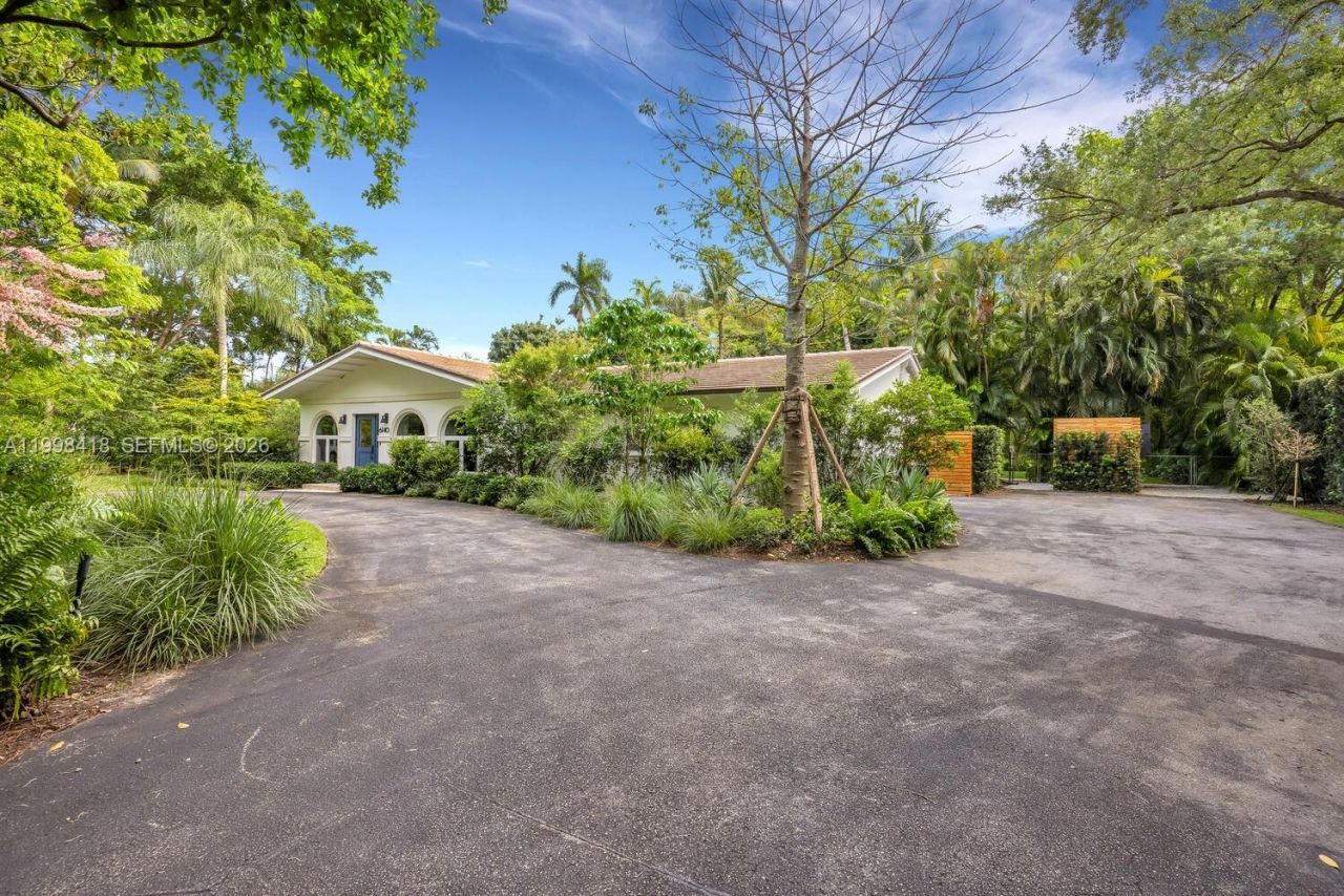 6140 SW 90th St, Pinecrest, FL 33156 Photo