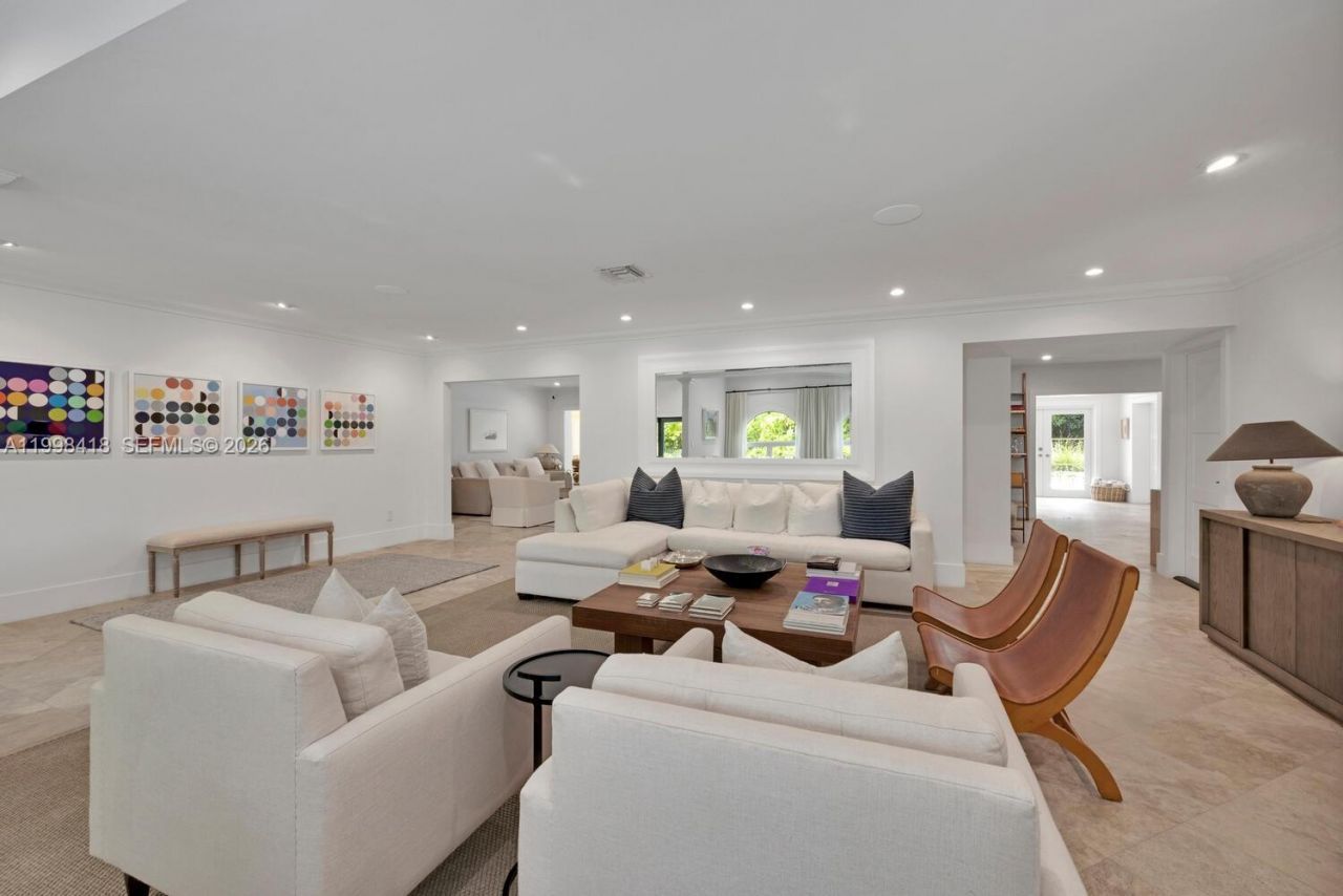 6140 SW 90th St, Pinecrest, FL 33156 Photo