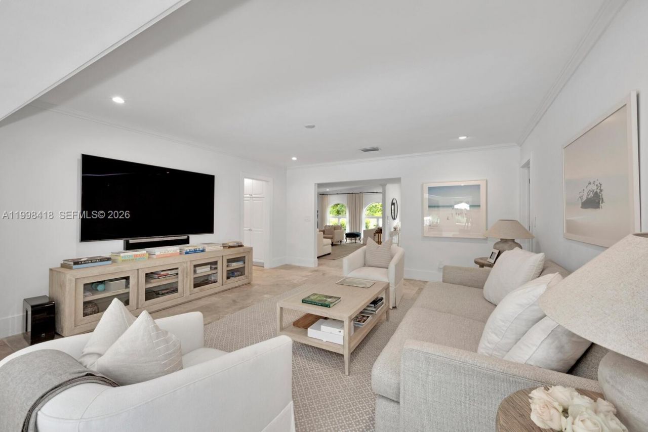 6140 SW 90th St, Pinecrest, FL 33156 Photo