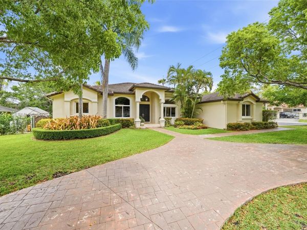 9901 SW 145th St, Miami, FL 33176
