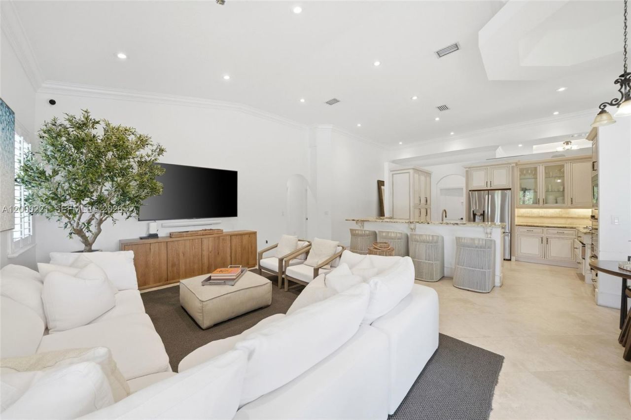 9901 SW 145th St, Miami, FL 33176 Photo