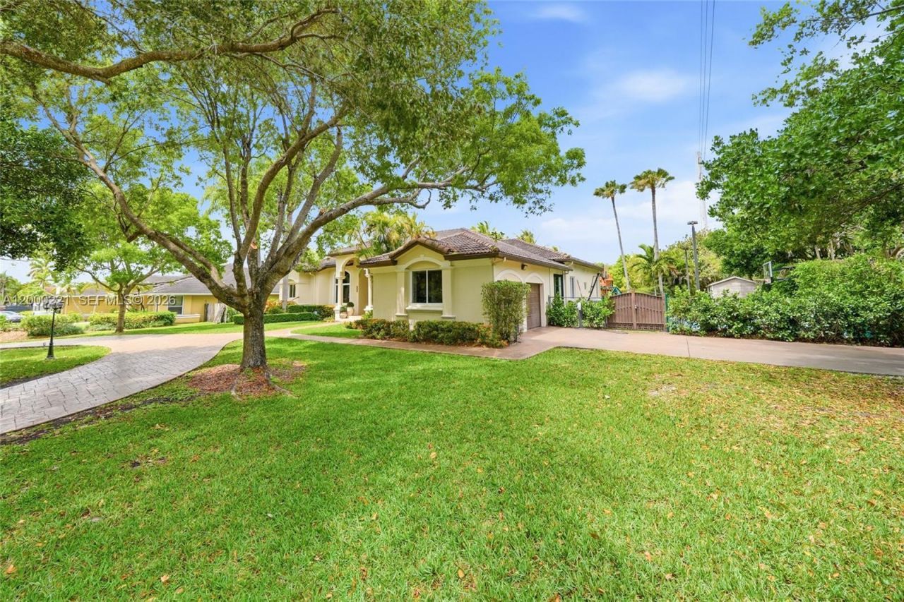 9901 SW 145th St, Miami, FL 33176 Photo