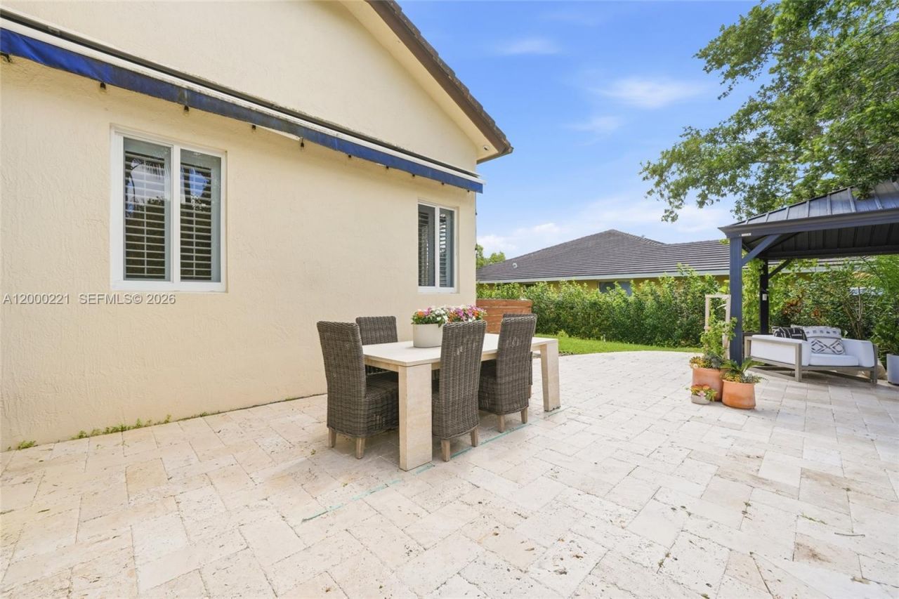 9901 SW 145th St, Miami, FL 33176 Photo