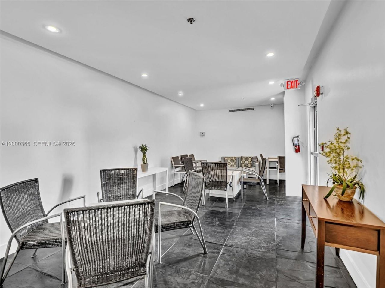 1300 Alton Rd, Unit 3C, Miami Beach, FL 33139 Photo