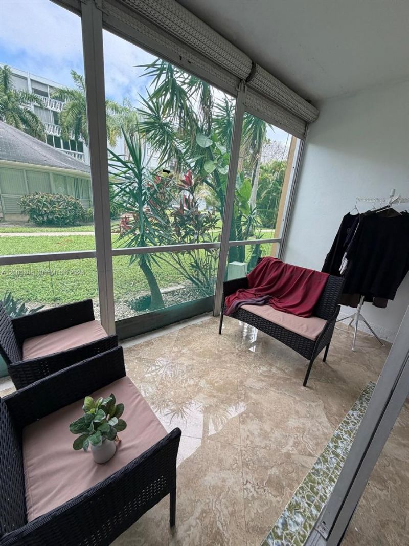 219 NE 14th Ave, Unit 101, Hallandale Beach, FL 33009 Photo