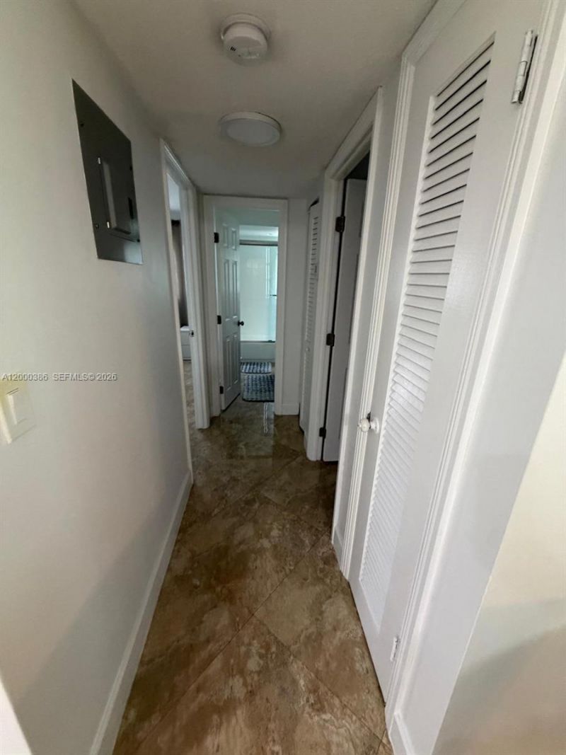 219 NE 14th Ave, Unit 101, Hallandale Beach, FL 33009 Photo