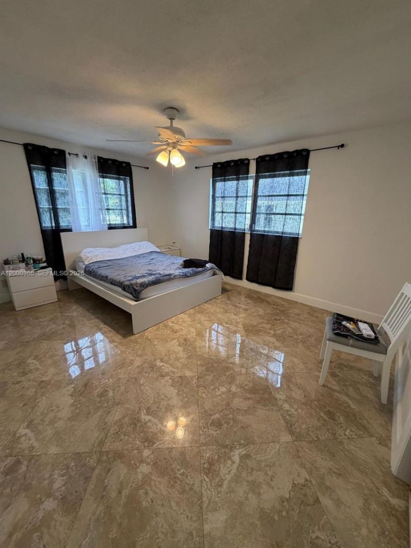 219 NE 14th Ave, Unit 101, Hallandale Beach, FL 33009 Photo