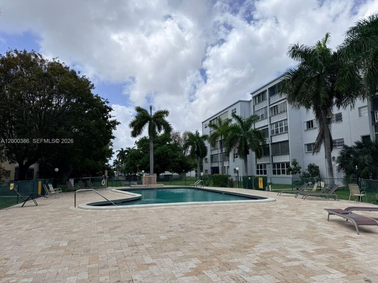 219 NE 14th Ave, Unit 101, Hallandale Beach, FL 33009 Photo