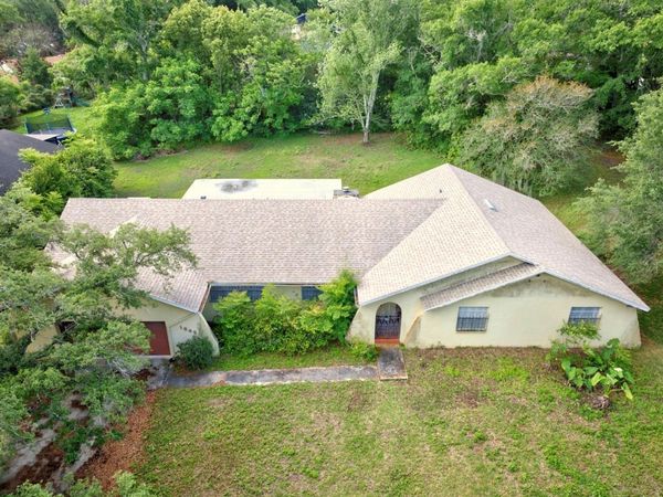 1845 HALLAM DRIVE , LAKELAND, FL 33813