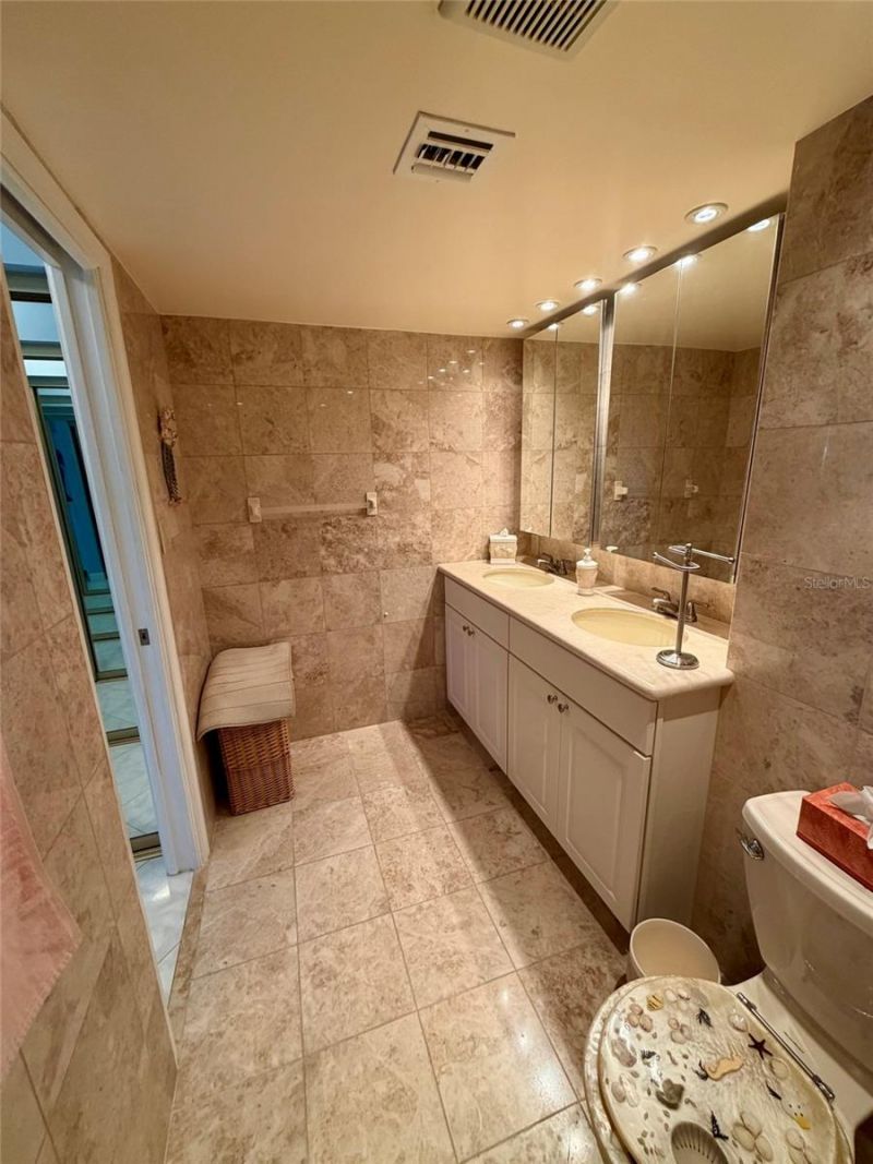 180 SE 20th Avenue, Unit 303, Deerfield Beach, FL 33441 Photo