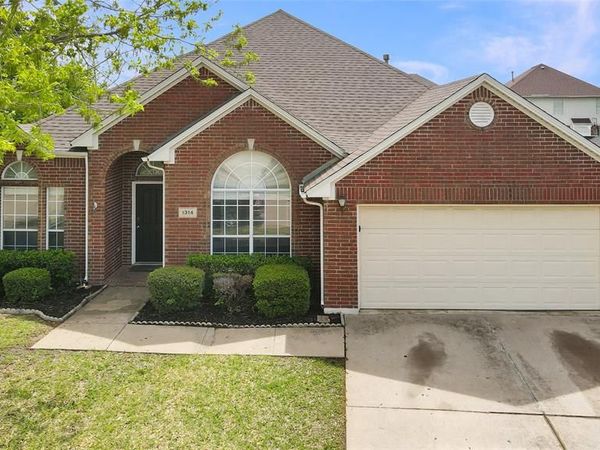 1314 Pegasus Drive, Arlington, TX 76013