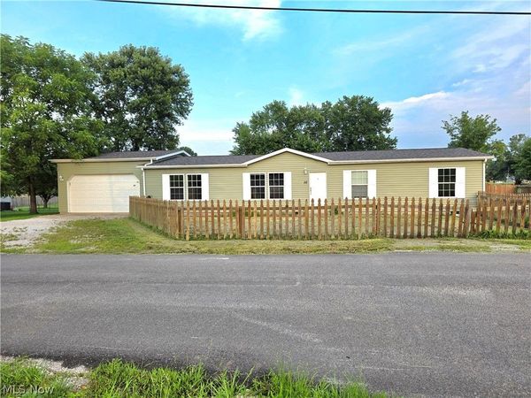 44 Scarce Fat Road, Mineral Wells, WV 26150