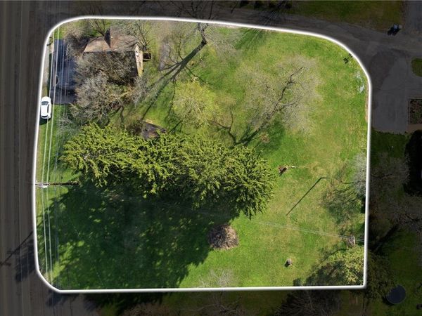 266 Perry Hwy, Harmony, PA 16037