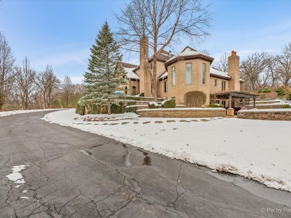 10018 Haegers Bend Road , Algonquin, IL 60102