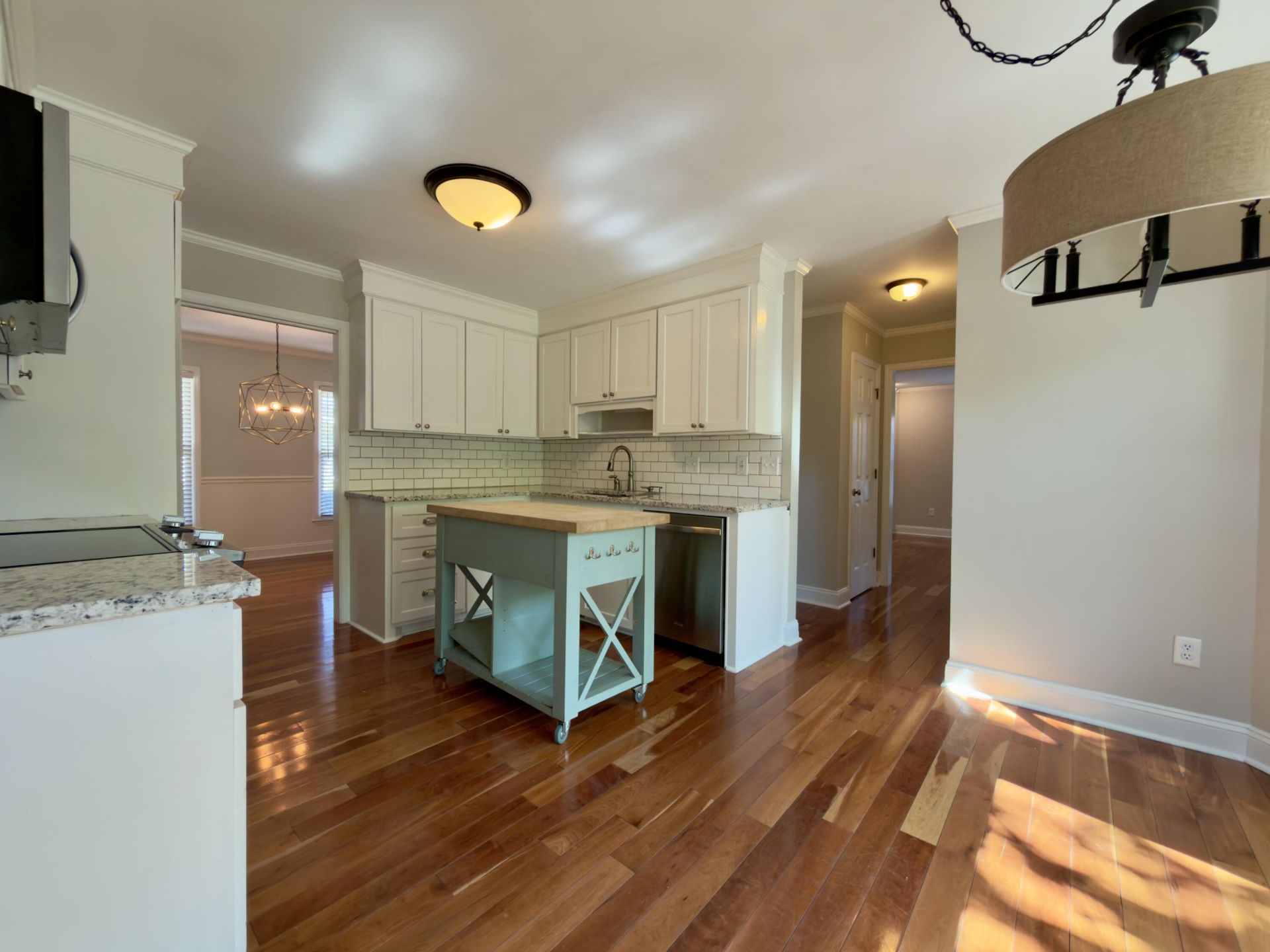 808 Detyens Road Photo 17