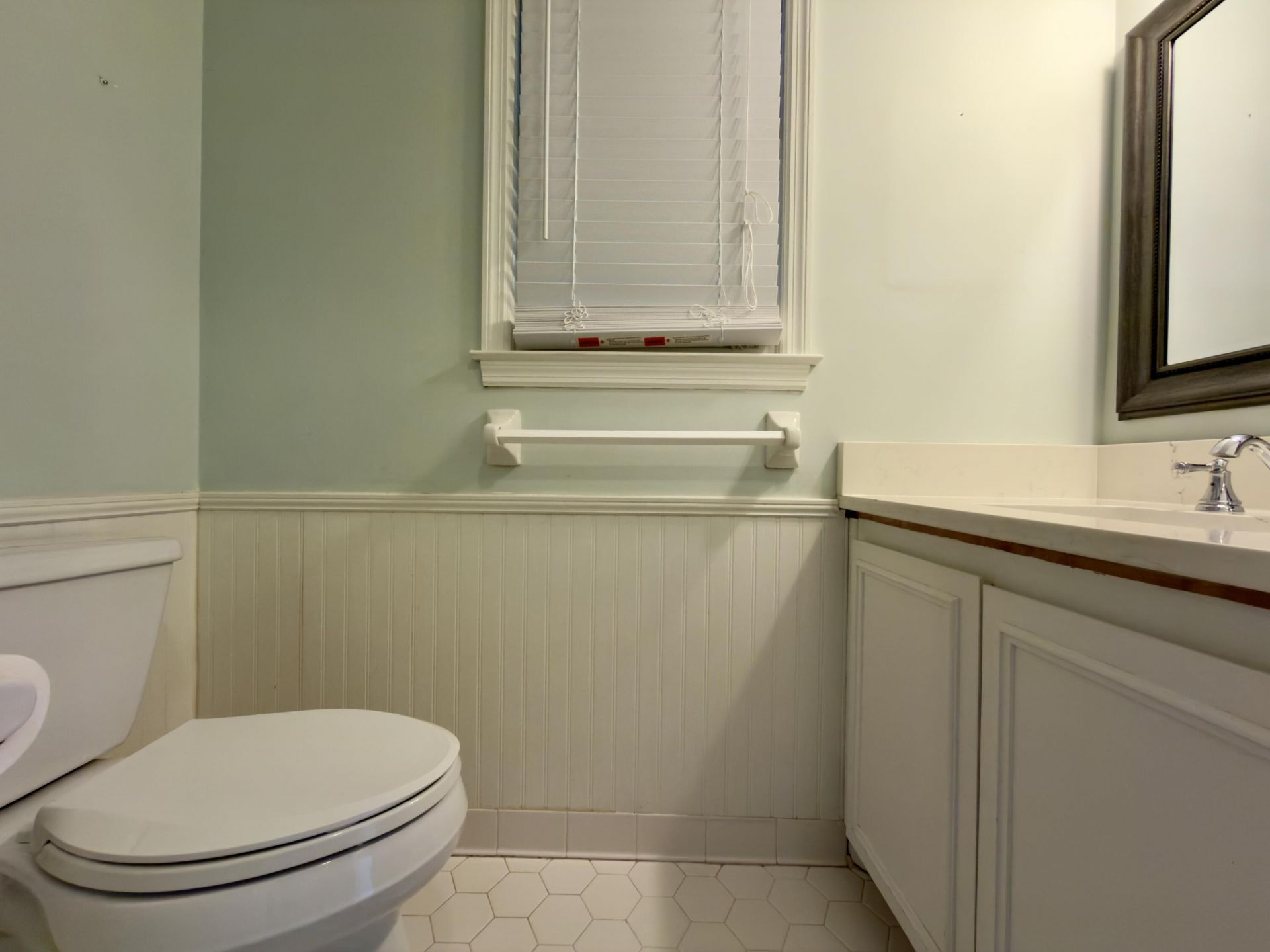 808 Detyens Road Photo 19