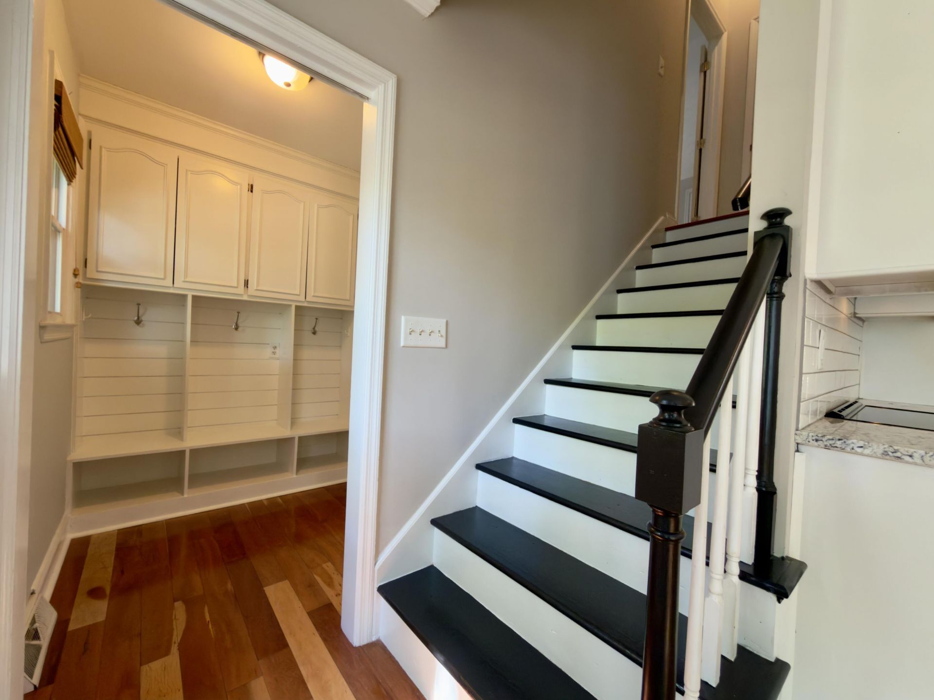 808 Detyens Road Photo 20