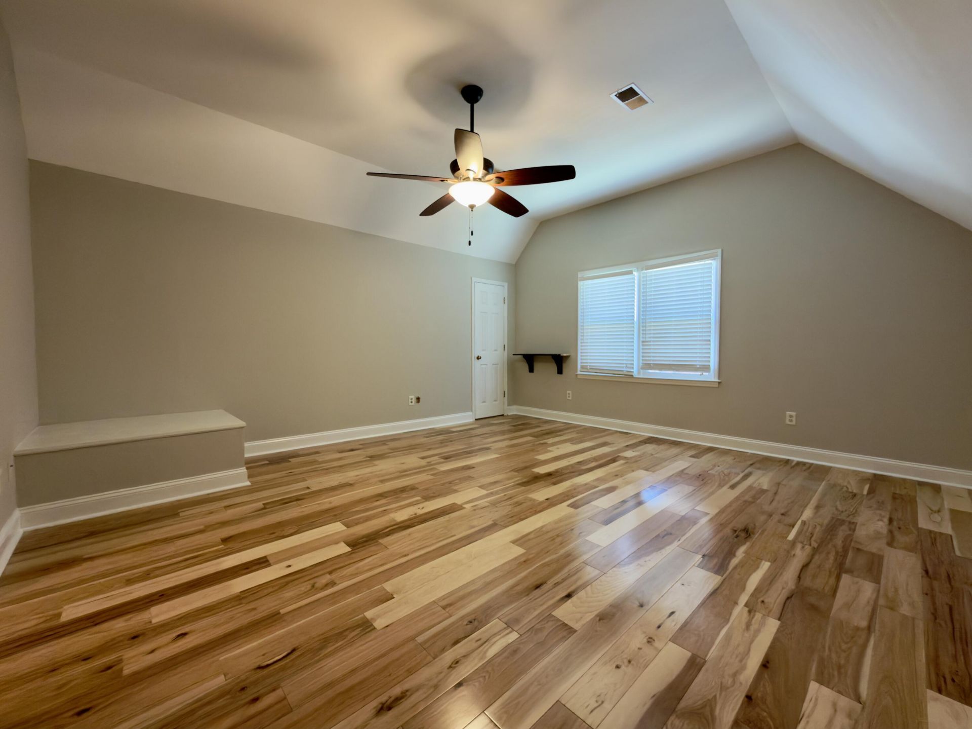 808 Detyens Road Photo 23