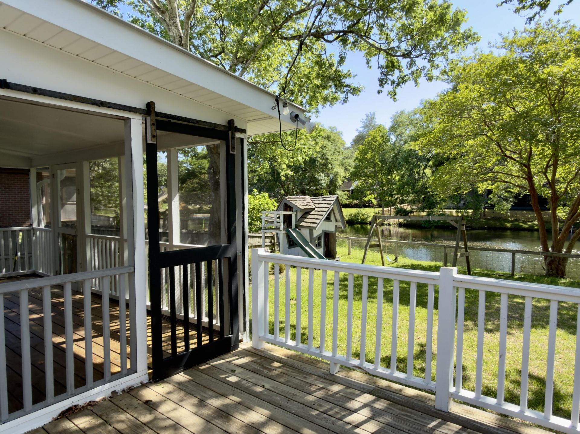 808 Detyens Road Photo 35