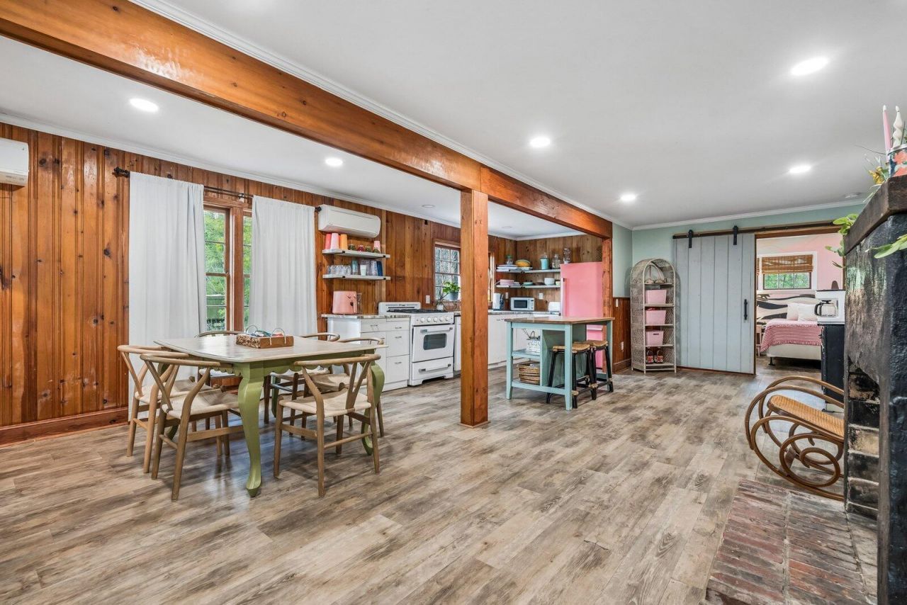 460 Trout Lane Photo 13