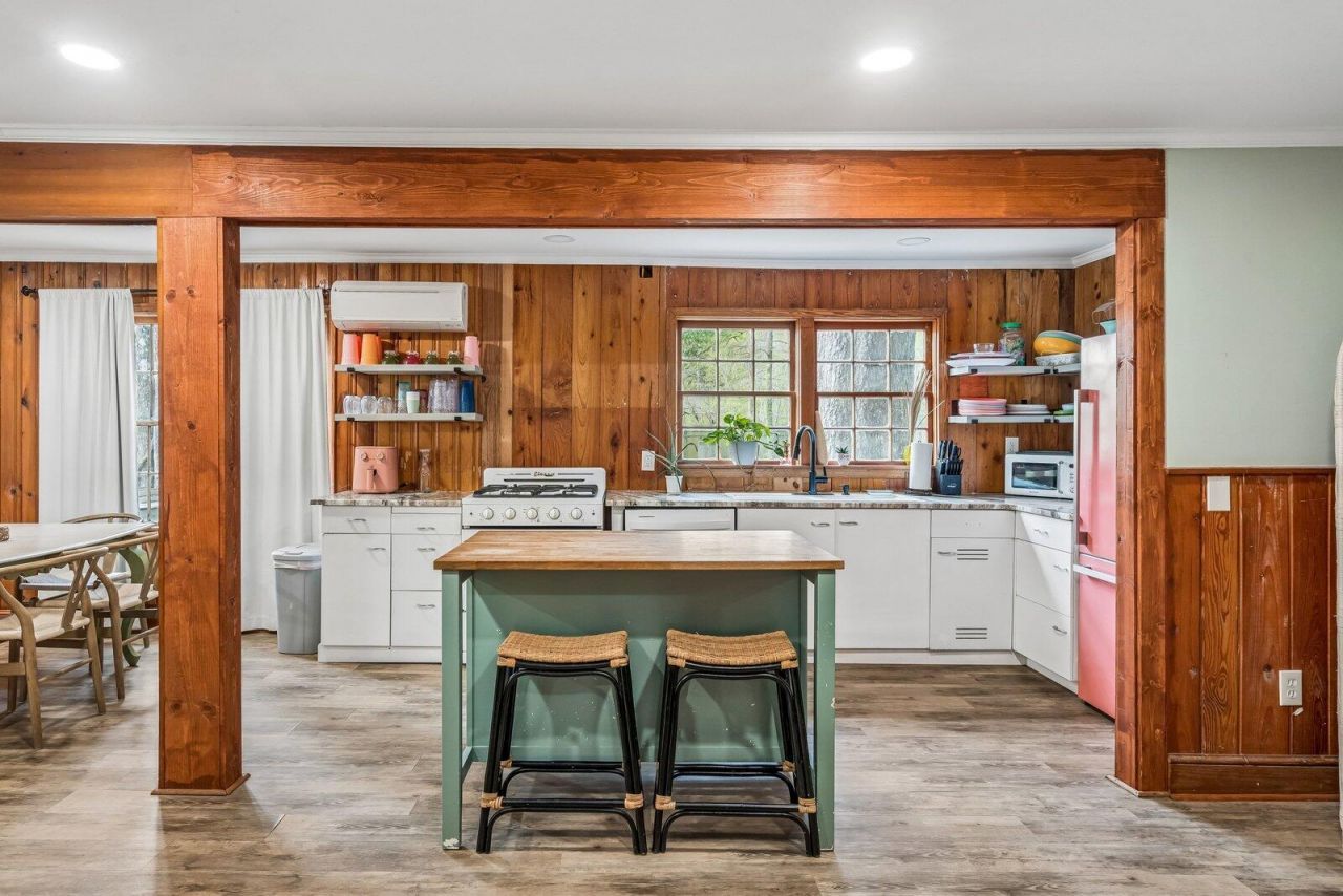 460 Trout Lane Photo 17