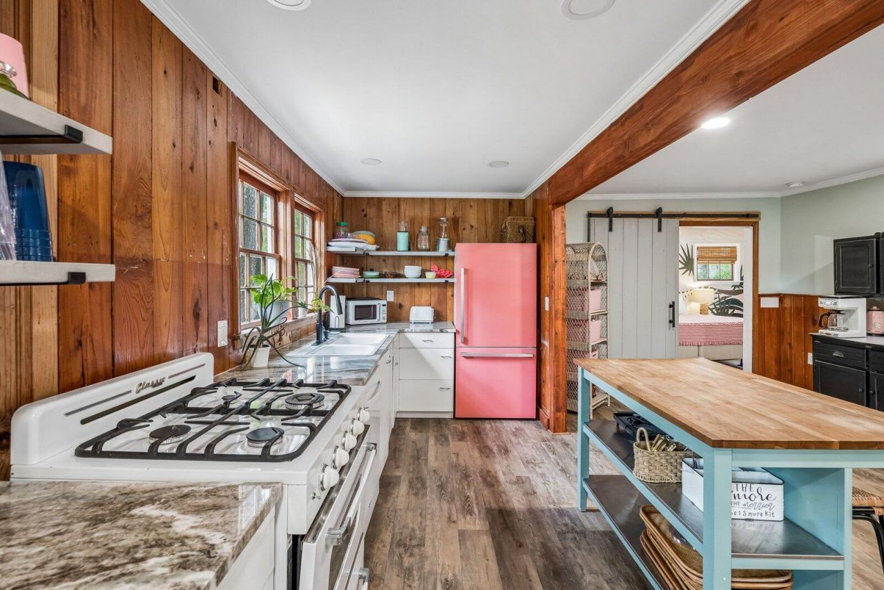 460 Trout Lane Photo 18