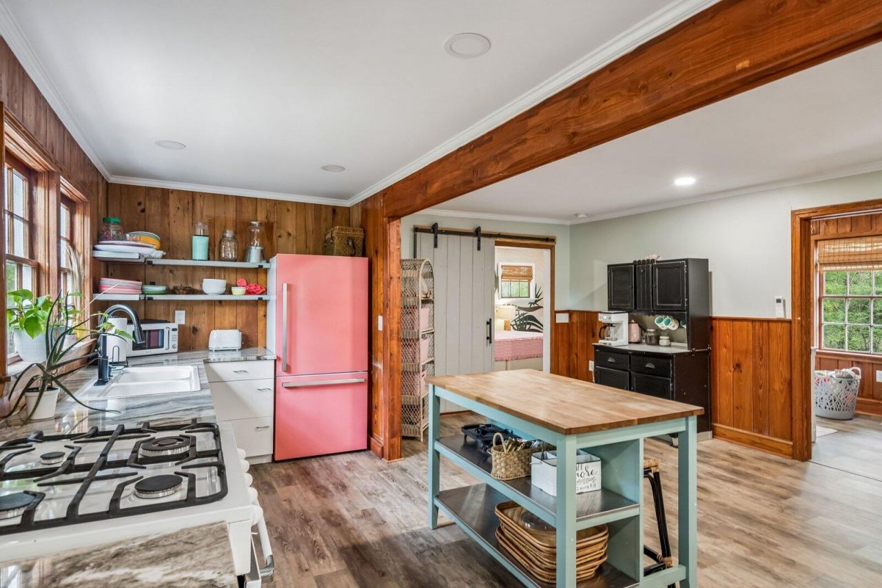 460 Trout Lane Photo 19