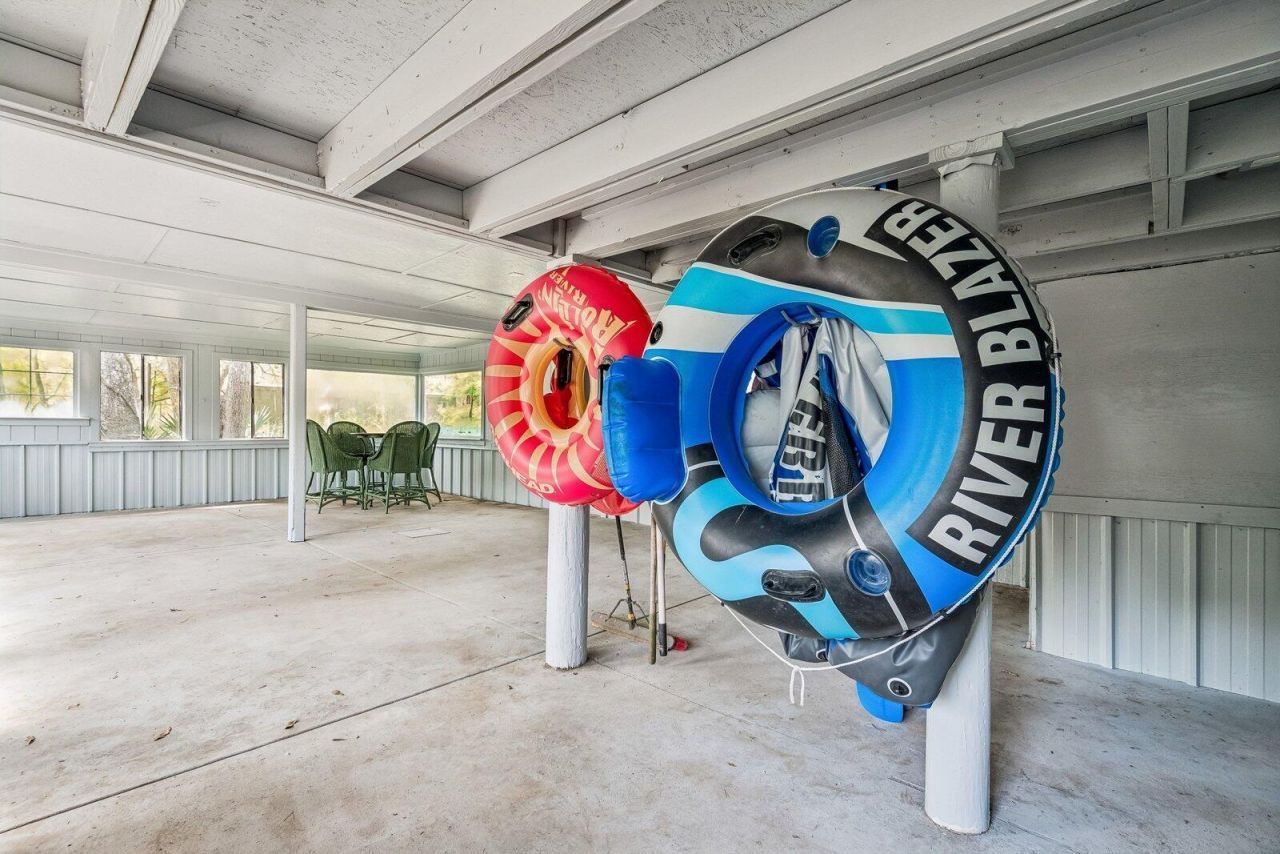 460 Trout Lane Photo 43