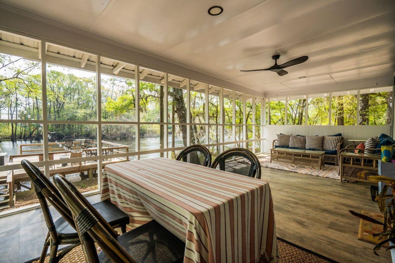 460 Trout Lane Photo 7