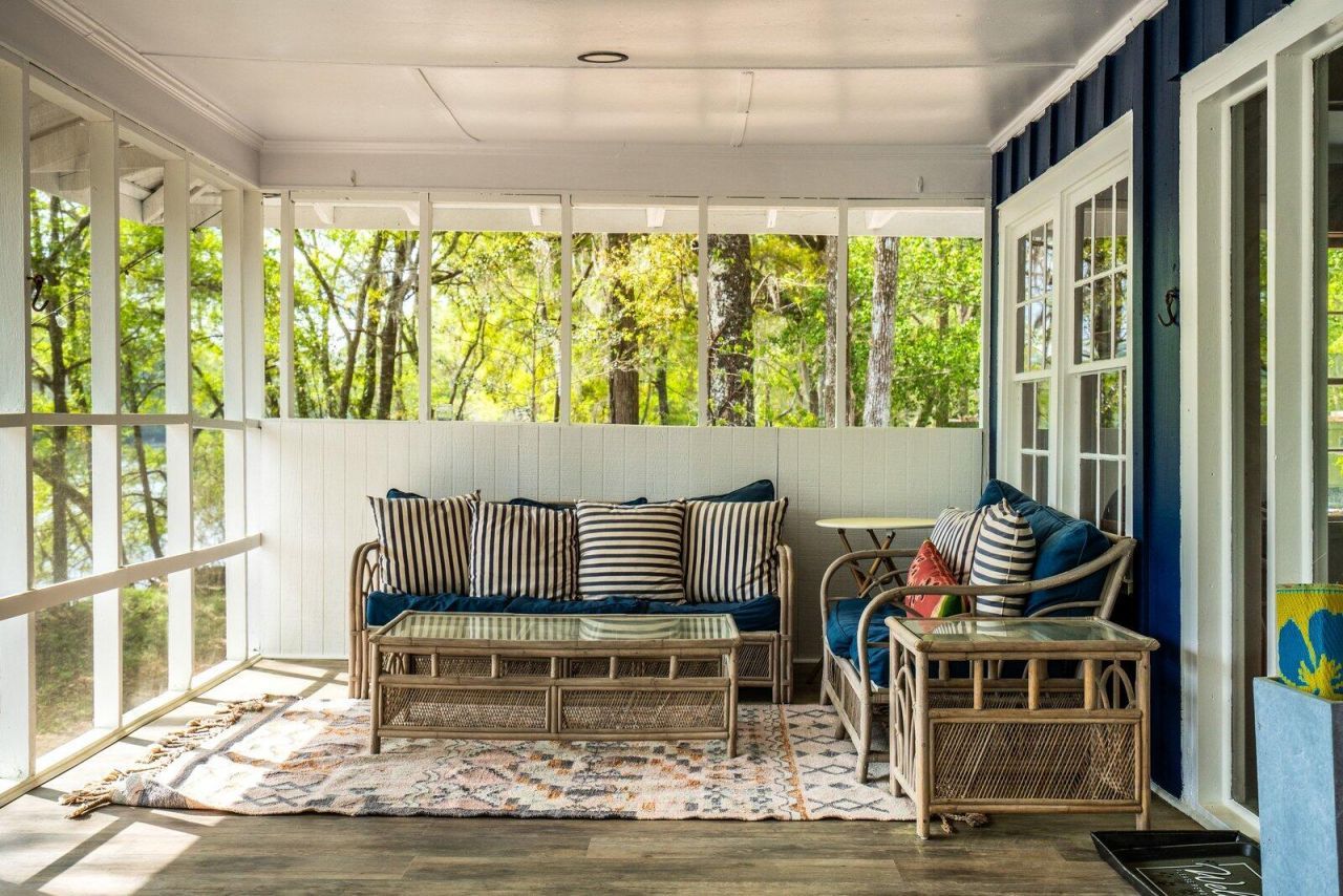 460 Trout Lane Photo 8