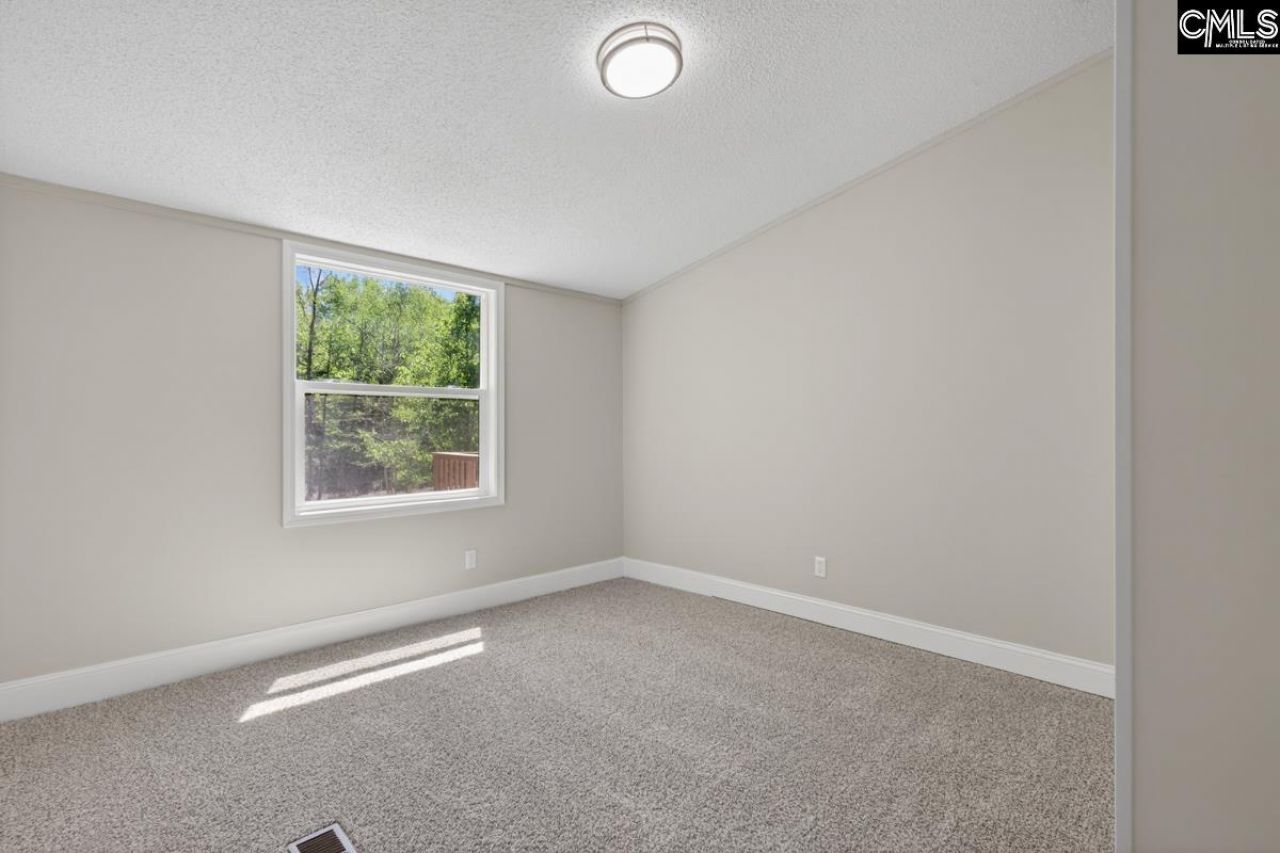 932 Haven Road Photo 17