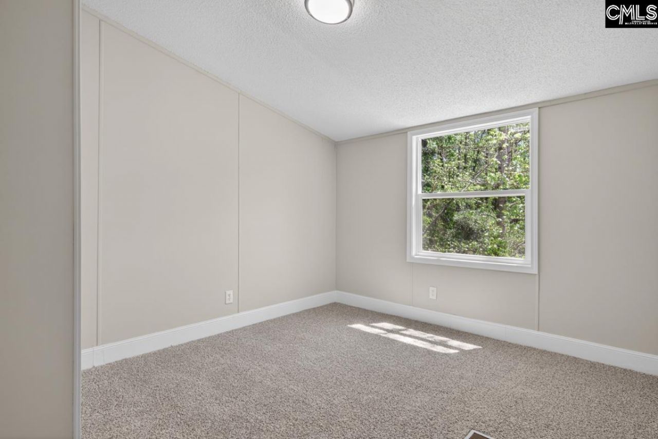 932 Haven Road Photo 8